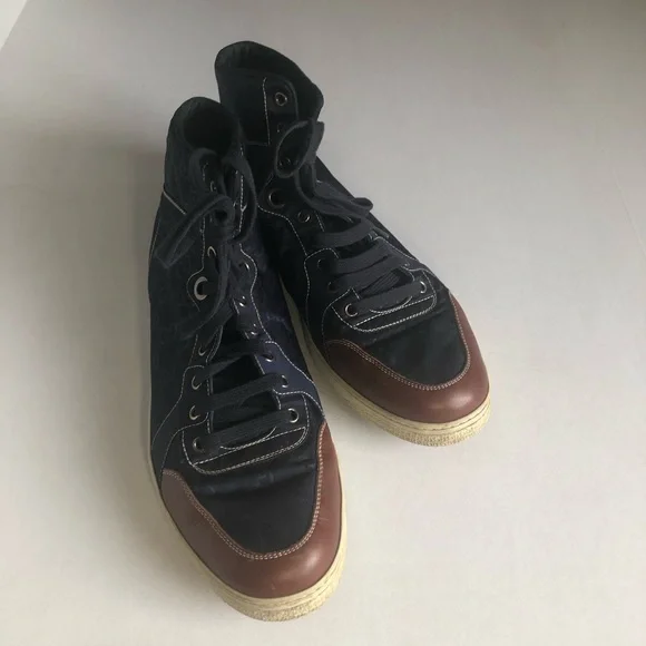 Gucci GG Navy Sneakers - Picture 2 of 3
